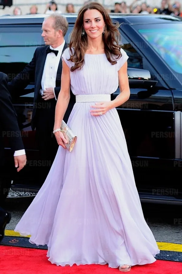 Robe de célébrité Princesse Kate col bateau plissé en mousseline