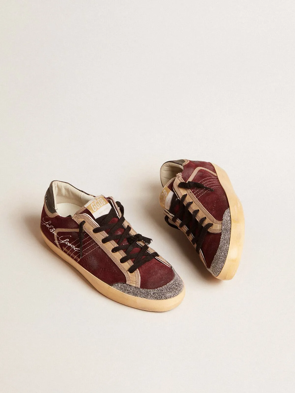 Super-Star Penstar LAB pour homme en daim bordeaux avec étoile ajourée | Golden Goose